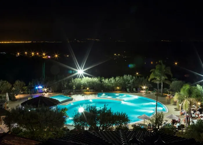 Santa Chiara קאפו ואטיצ'אנו