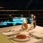 Отель Santa Chiara 4*