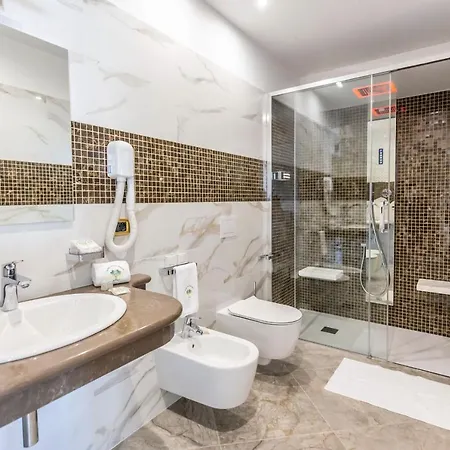 Santa Chiara Capo Vaticano