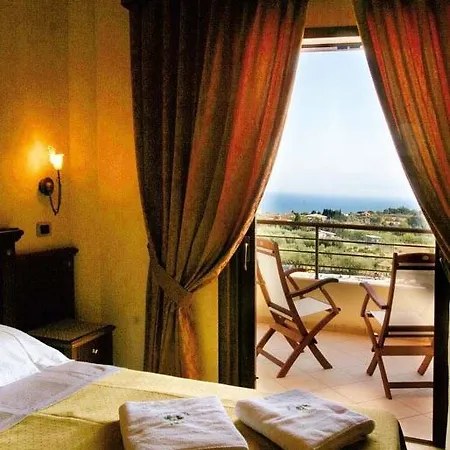 Santa Chiara 4*