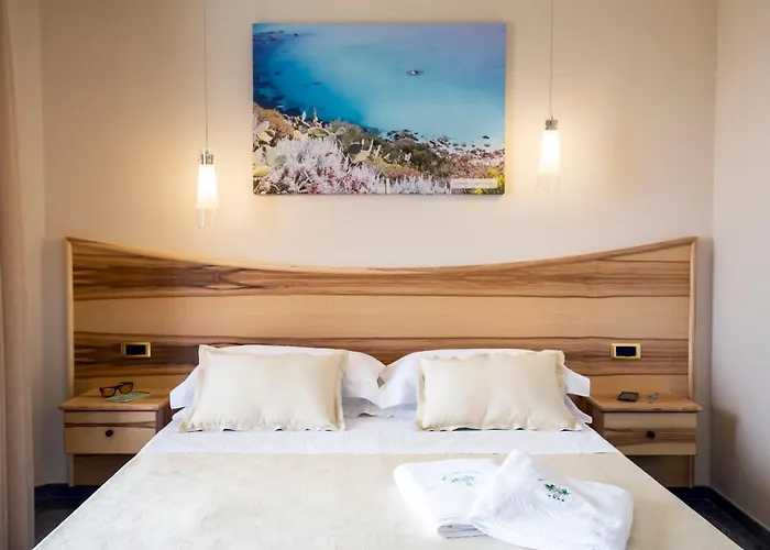 Hotell Santa Chiara 4*