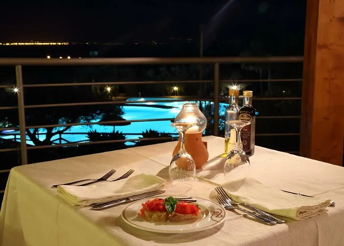 Hotell Santa Chiara 4*